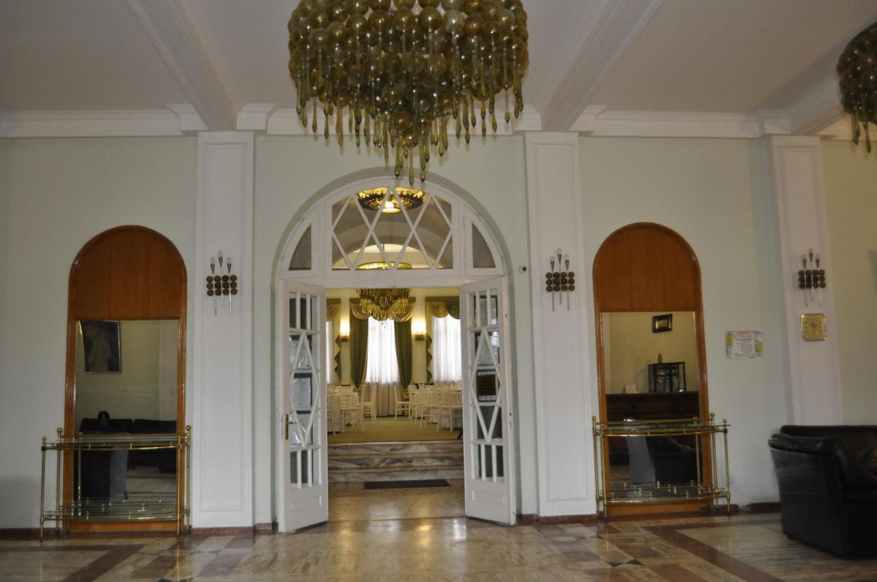 Hotel Triumf Bukarest Exterior foto
